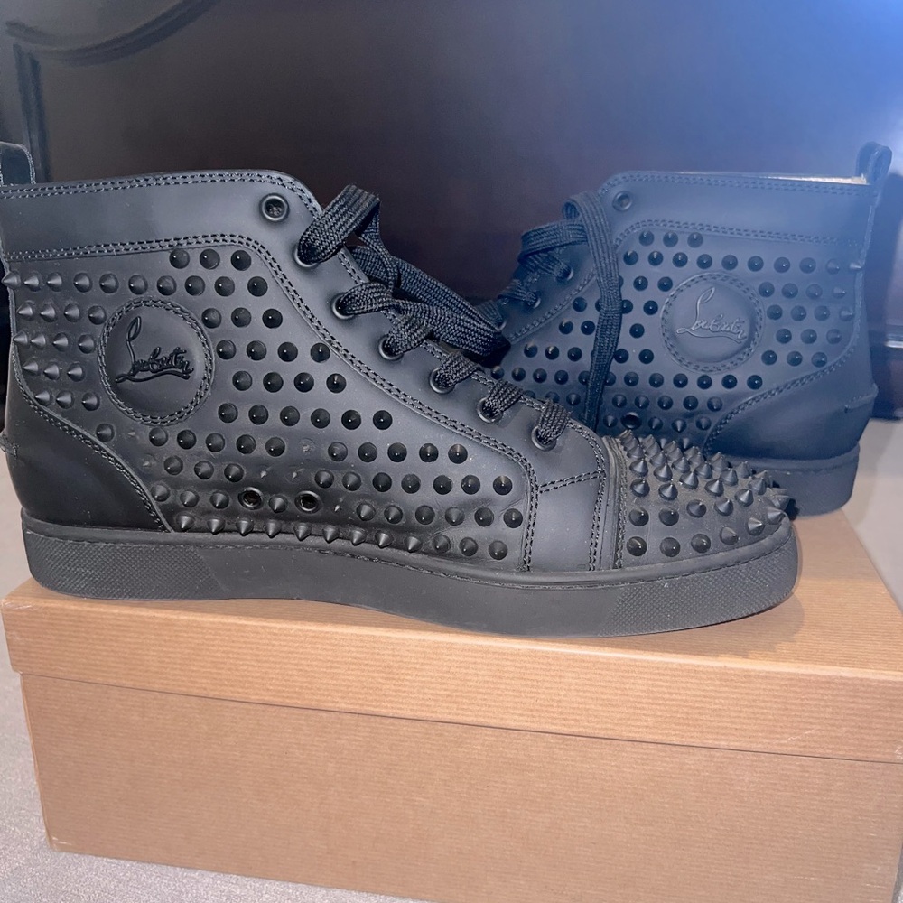 Authentic Christian Louboutin Louis sneakers, leather with spikes